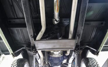 Ford-Bronco-1973-SUV-22