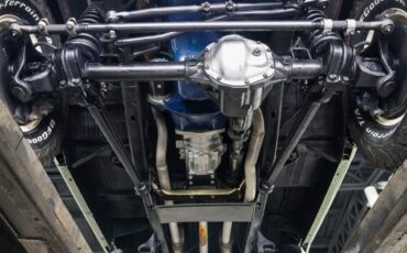 Ford-Bronco-1973-SUV-24