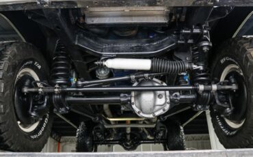 Ford-Bronco-1973-SUV-25