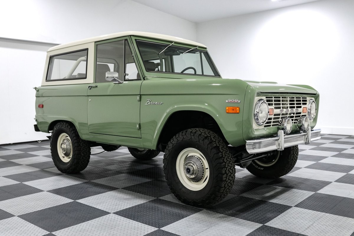 Ford Bronco 1973 SUV