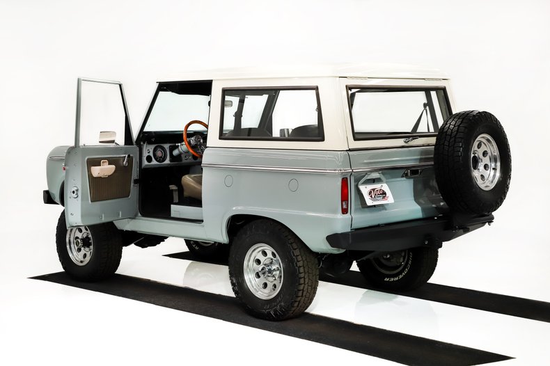 Ford-Bronco-1974-Cactus-Gray-Gray-10