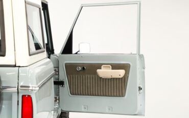 Ford-Bronco-1974-Cactus-Gray-Gray-11