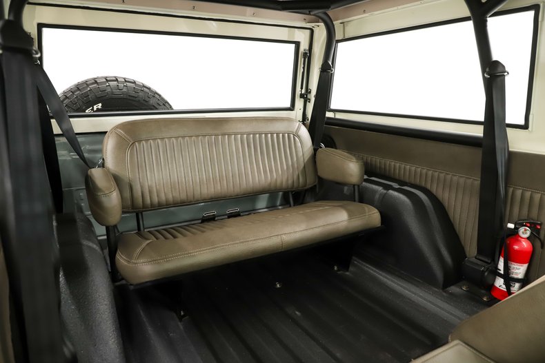 Ford-Bronco-1974-Cactus-Gray-Gray-12
