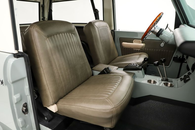 Ford-Bronco-1974-Cactus-Gray-Gray-17