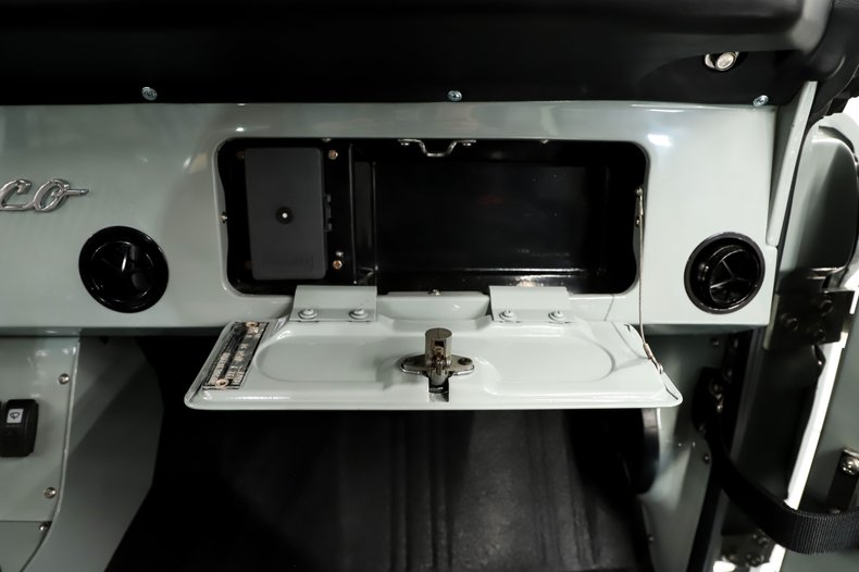 Ford-Bronco-1974-Cactus-Gray-Gray-28