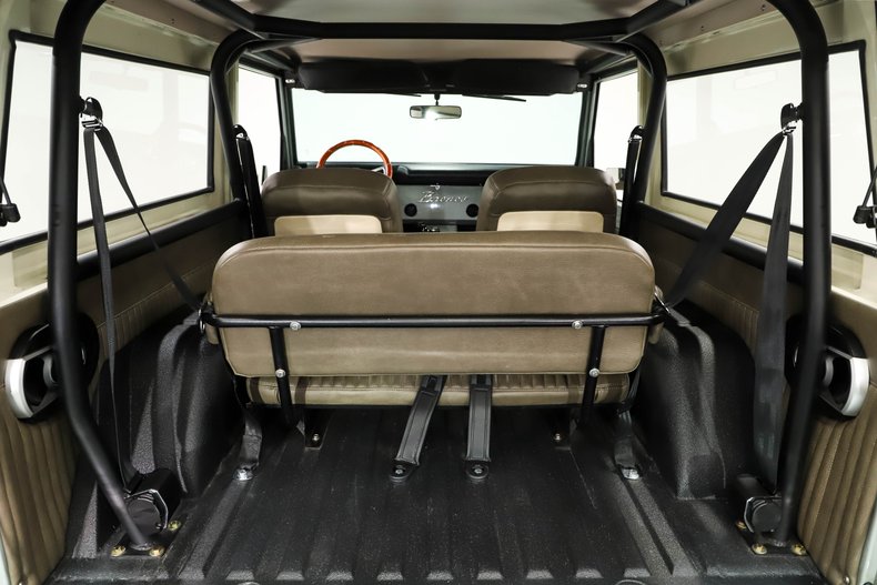 Ford-Bronco-1974-Cactus-Gray-Gray-32