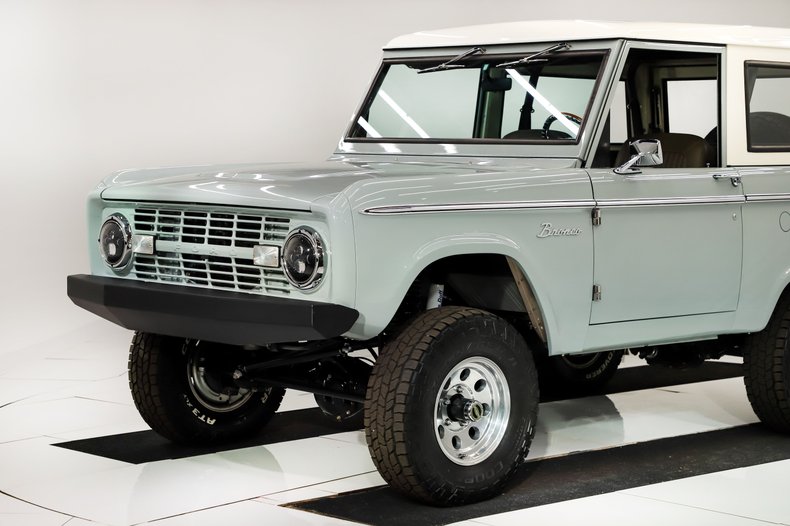 Ford-Bronco-1974-Cactus-Gray-Gray-35