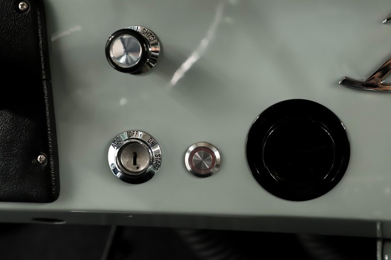 Ford-Bronco-1974-Cactus-Gray-Gray-40