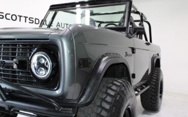 Ford-Bronco-1975-SUV-17