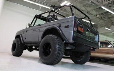 Ford-Bronco-1975-SUV-25