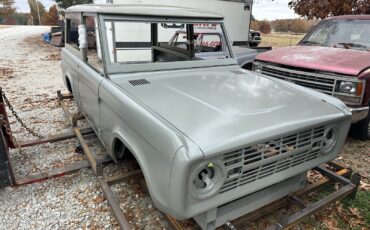 Ford-Bronco-1976-Utility-3