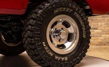 Ford-Bronco-1977-SUV-11