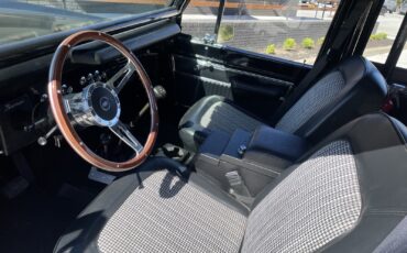 Ford-Bronco-1977-SUV-17