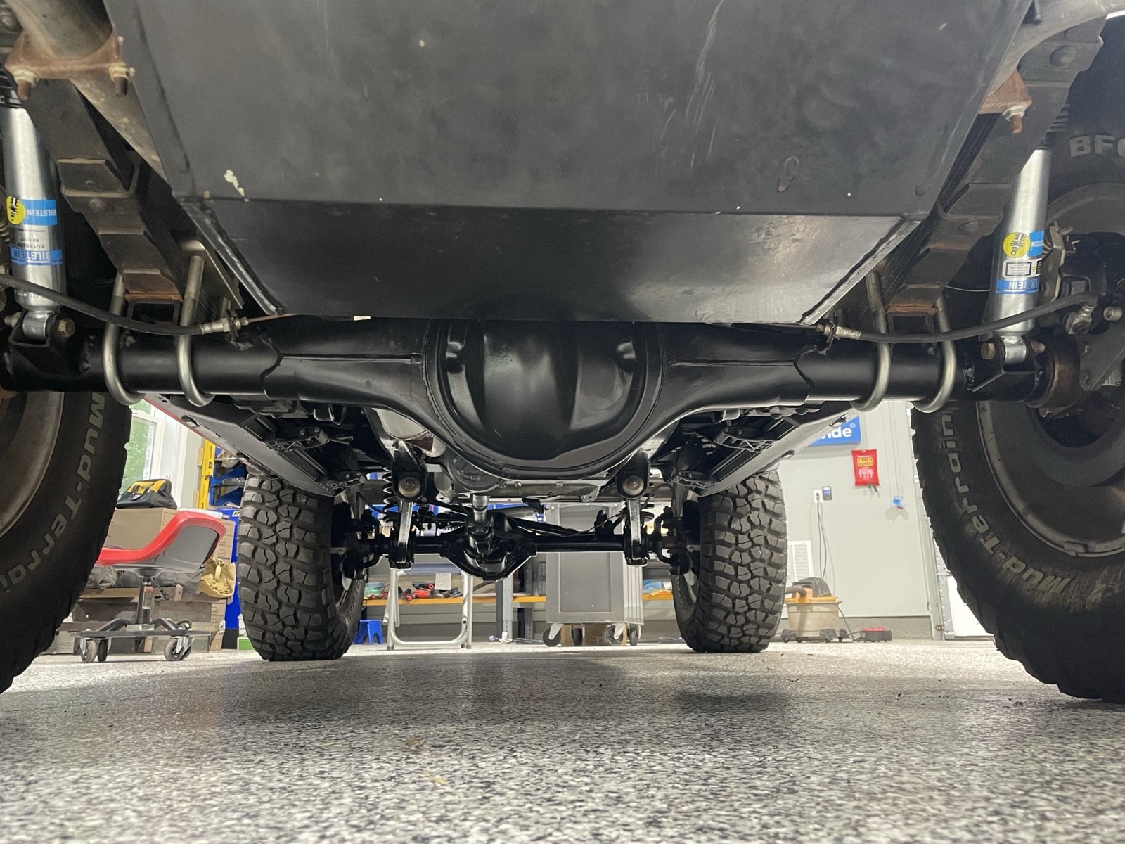 Ford-Bronco-1977-SUV-33