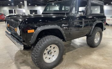 Ford-Bronco-1977-SUV