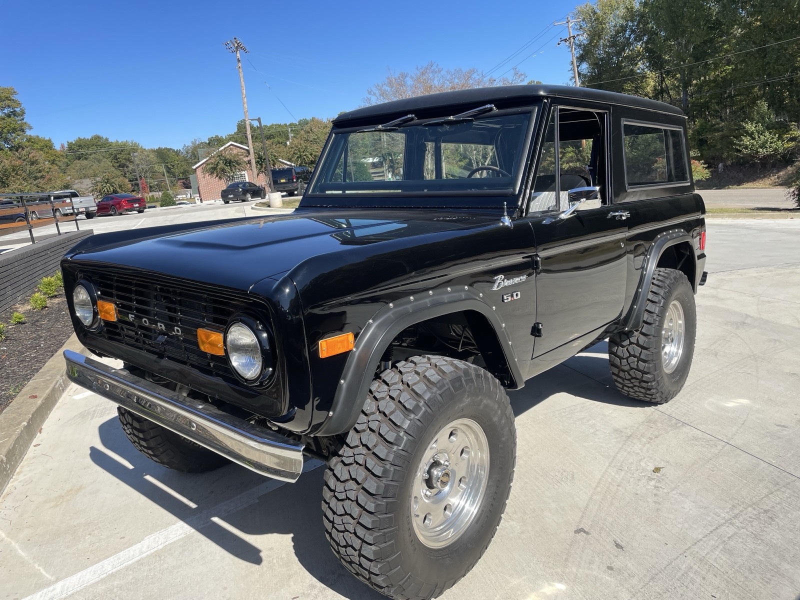 Ford-Bronco-1977-SUV-6