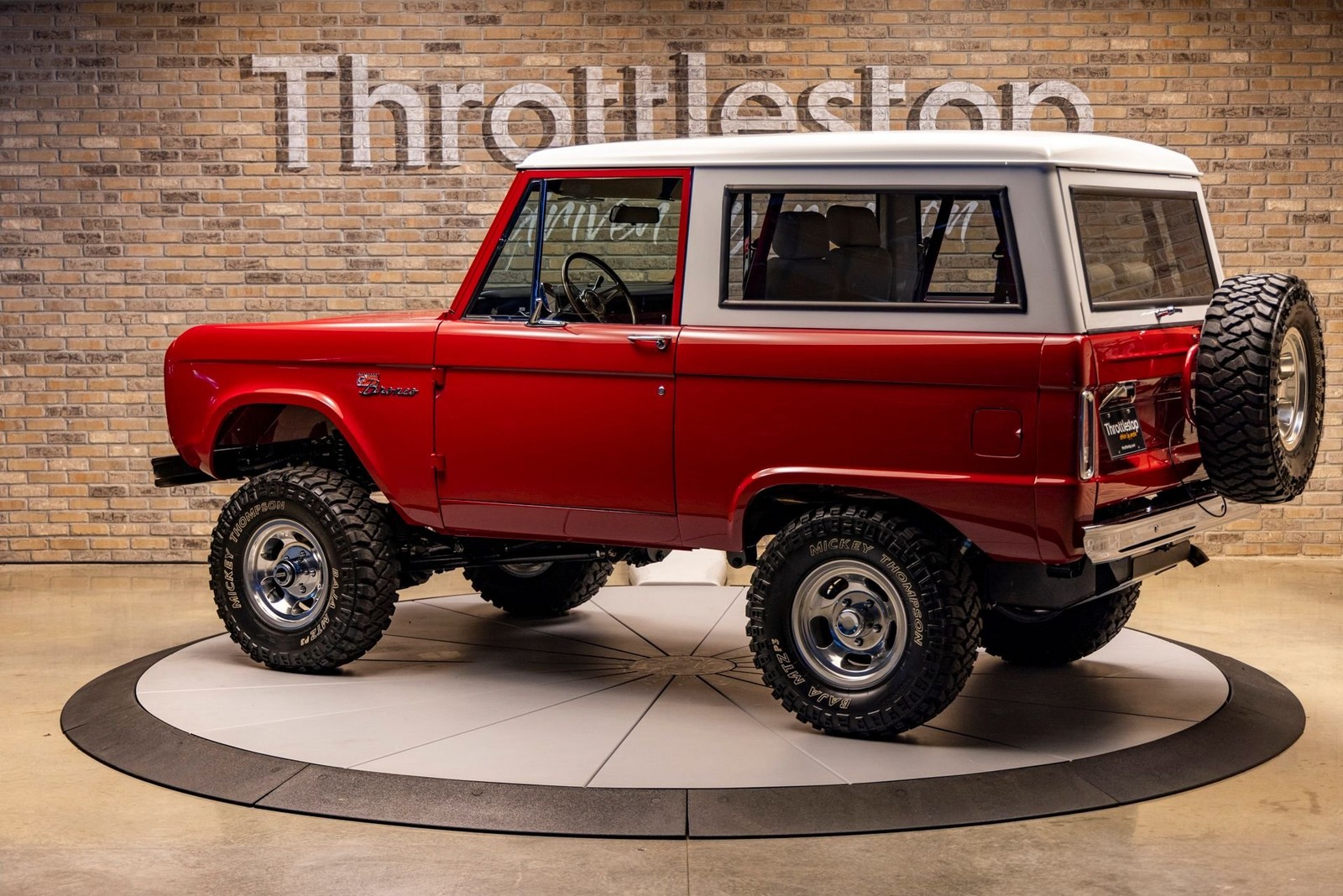 Ford-Bronco-1977-SUV-7