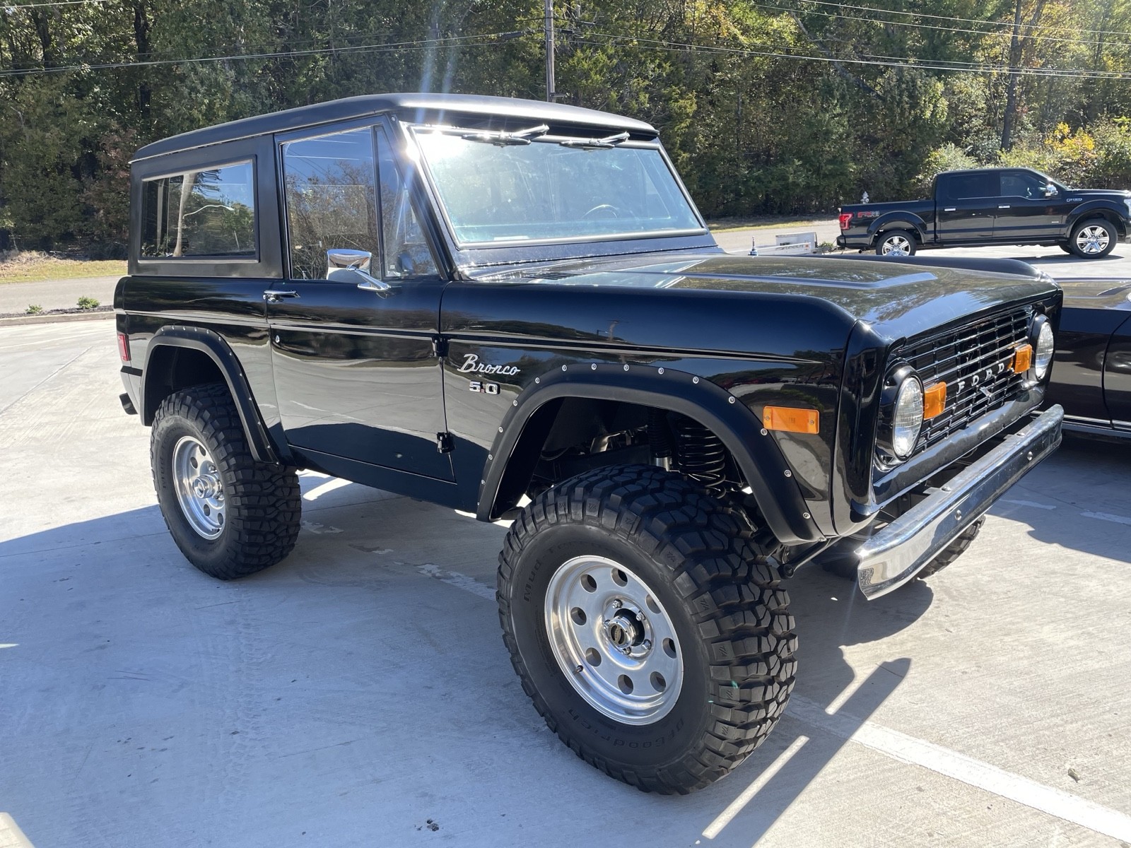 Ford-Bronco-1977-SUV-7