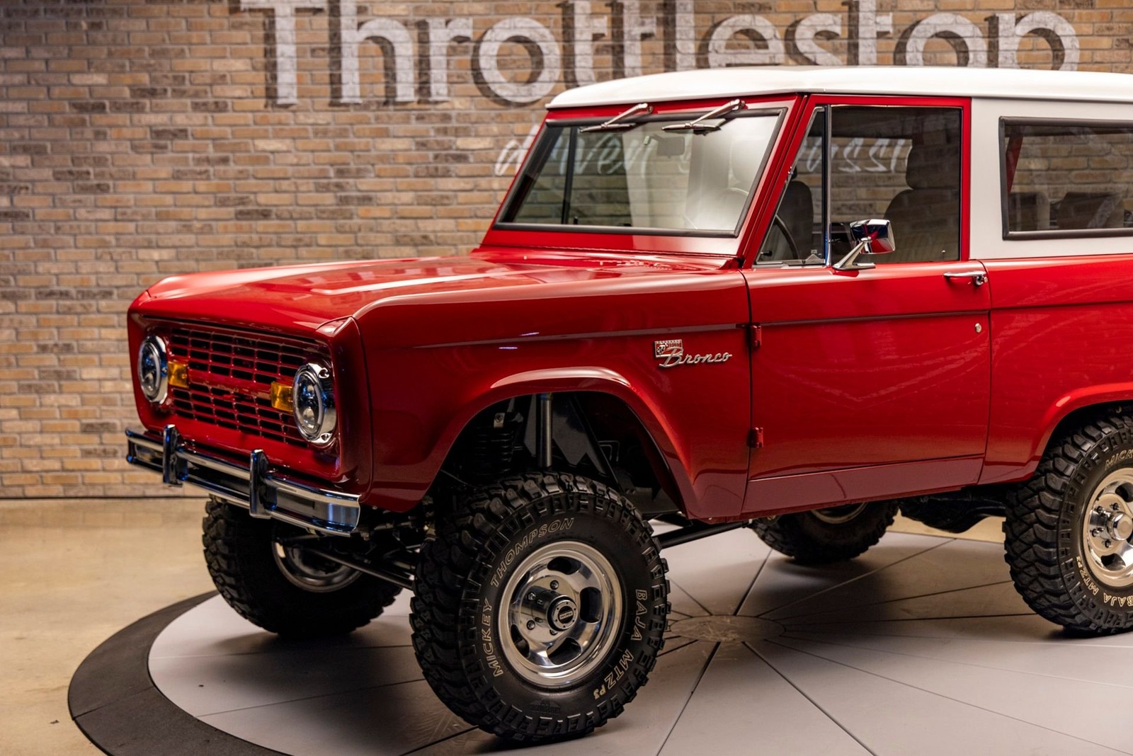 Ford-Bronco-1977-SUV-8