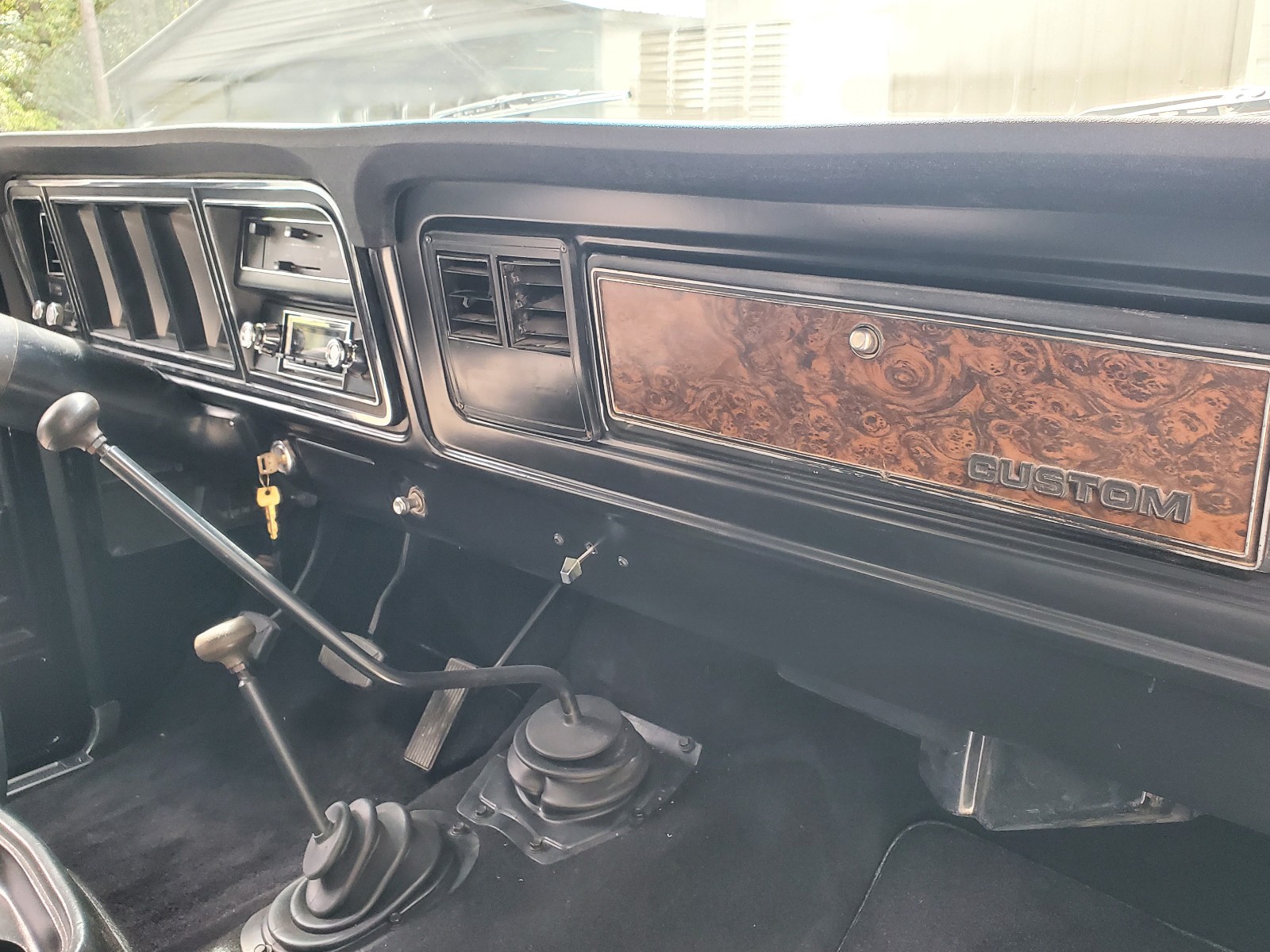 Ford-Bronco-1979-SUV-11