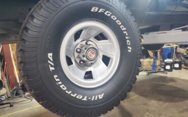 Ford-Bronco-1979-SUV-36