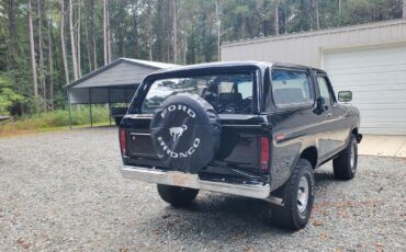 Ford-Bronco-1979-SUV-4