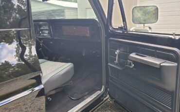 Ford-Bronco-1979-SUV-9