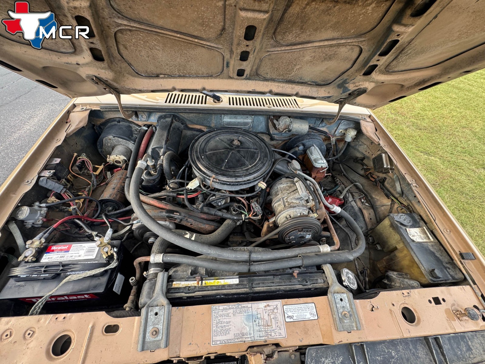 Ford-Bronco-1984-SUV-21