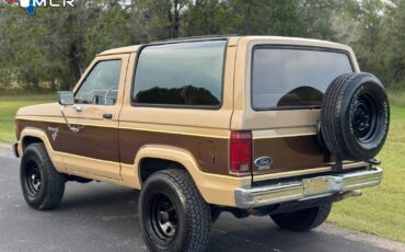 Ford-Bronco-1984-SUV-3