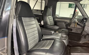 Ford-Bronco-1989-SUV-17