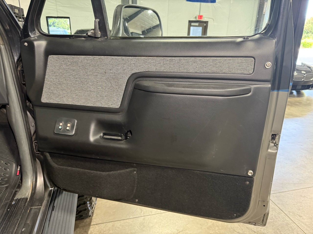 Ford-Bronco-1989-SUV-18