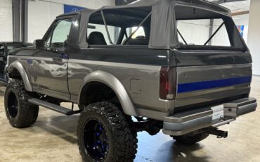 Ford-Bronco-1989-SUV-3