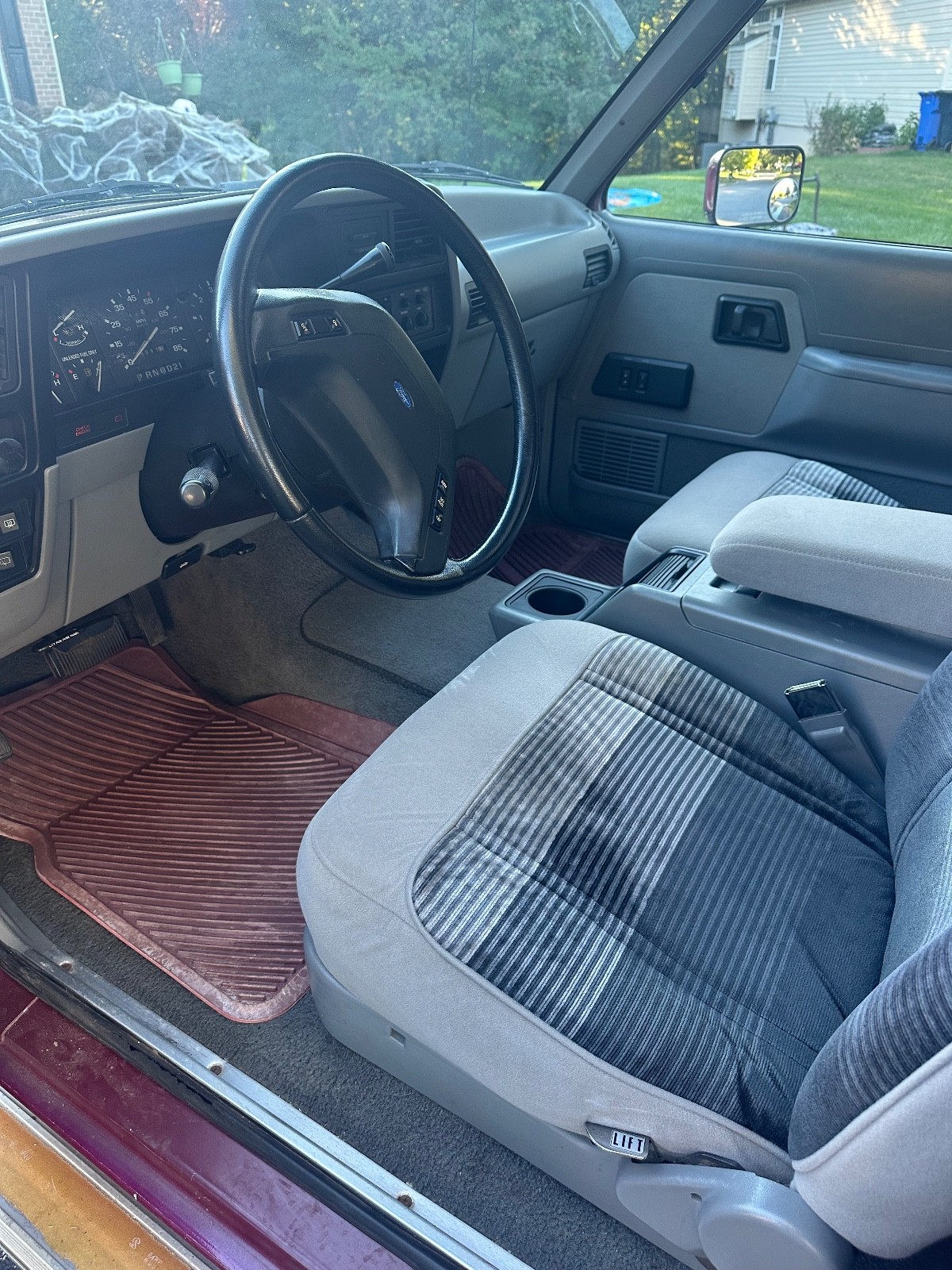 Ford-Bronco-1990-SUV-6