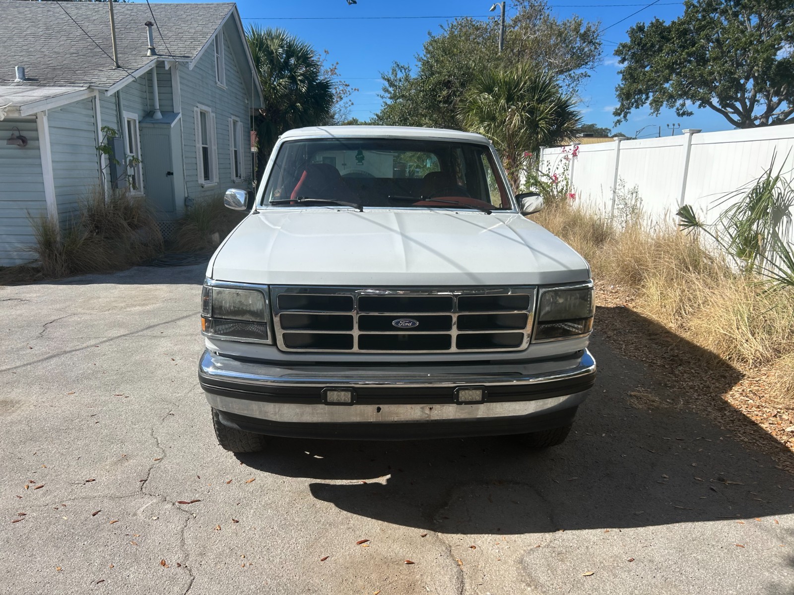 Ford-Bronco-1993-SUV-4