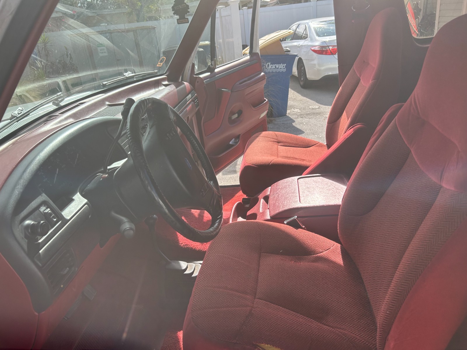 Ford-Bronco-1993-SUV-7