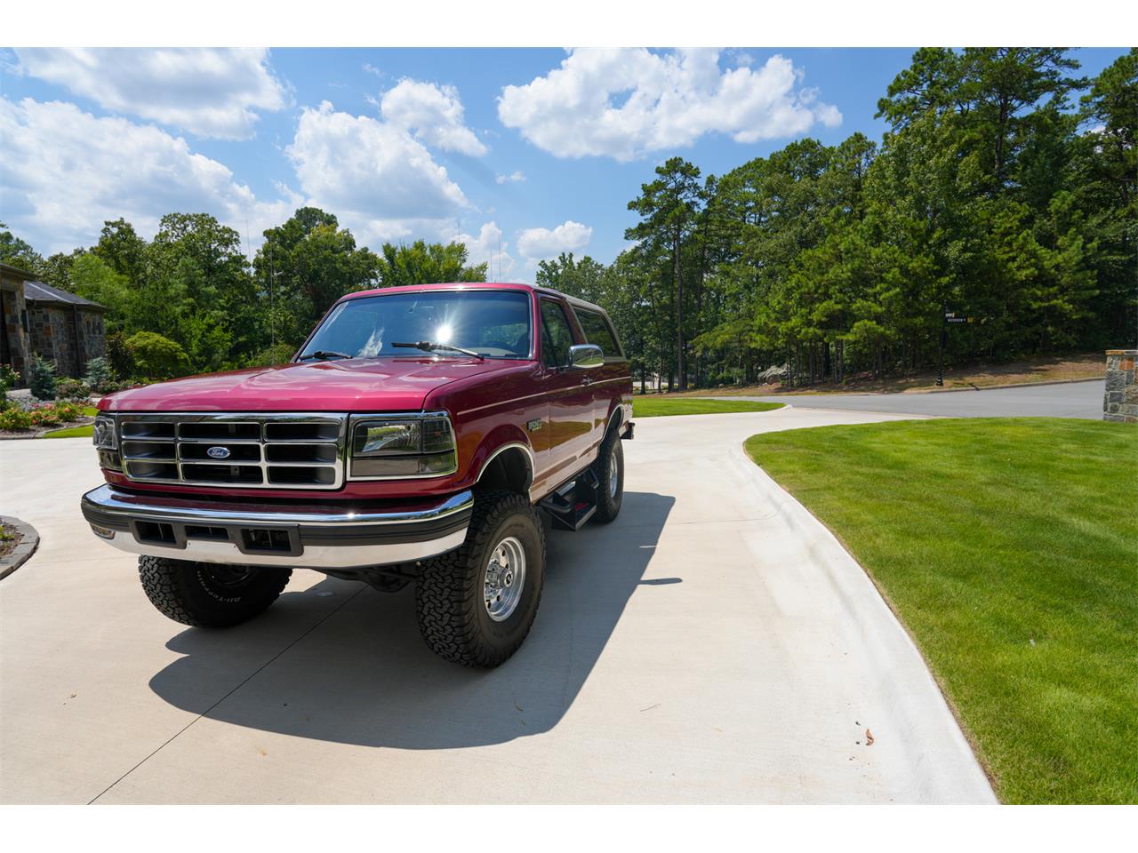 Ford-Bronco-1995-Red-Tan-1