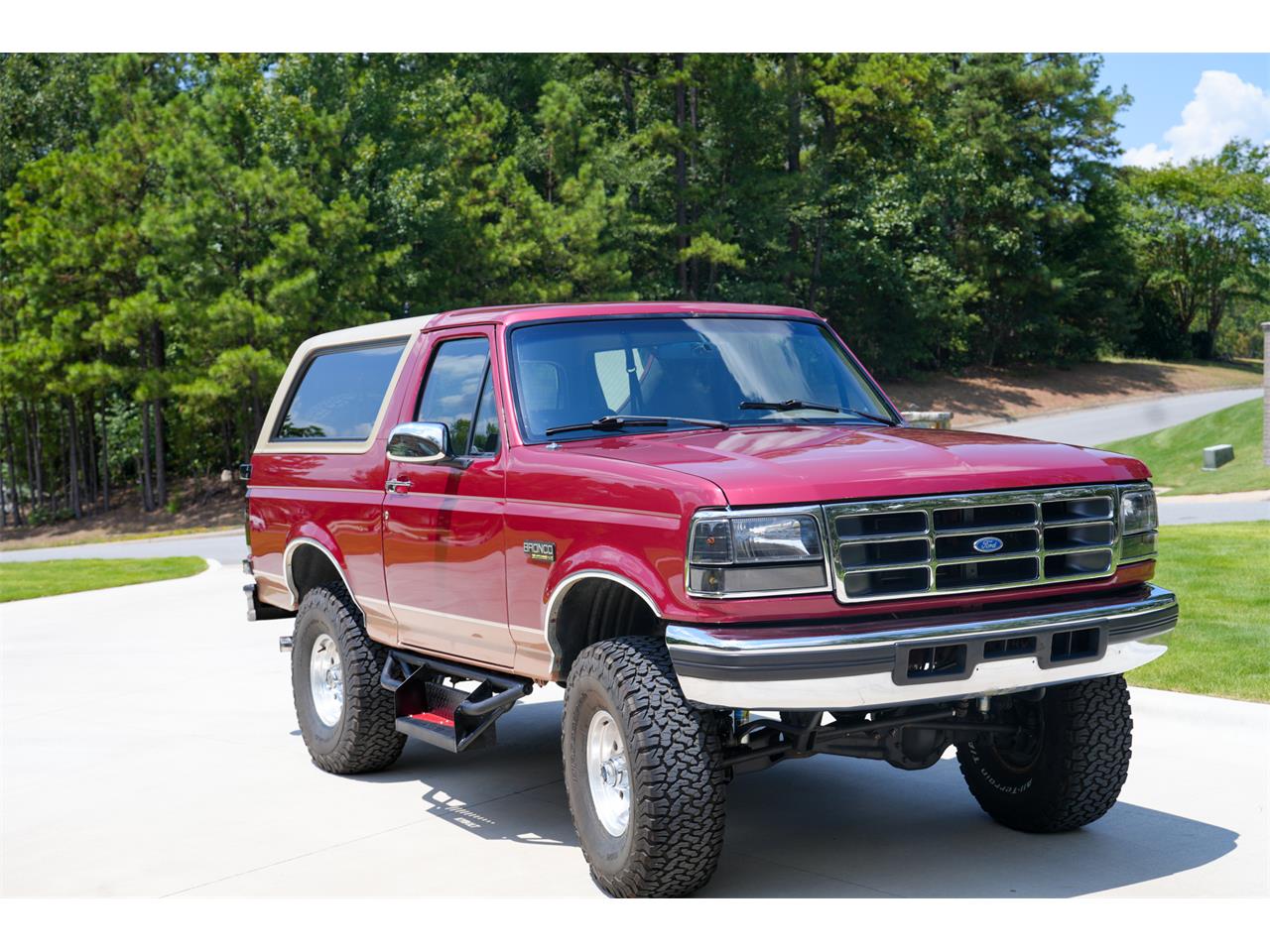 Ford-Bronco-1995-Red-Tan-3