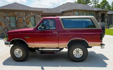 Ford-Bronco-1995-Red-Tan