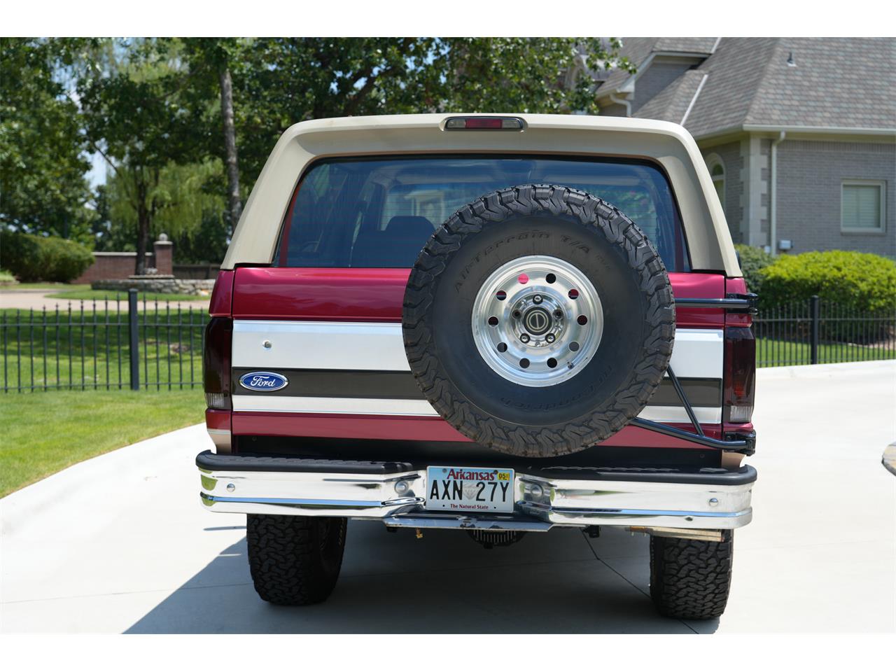 Ford-Bronco-1995-Red-Tan-4