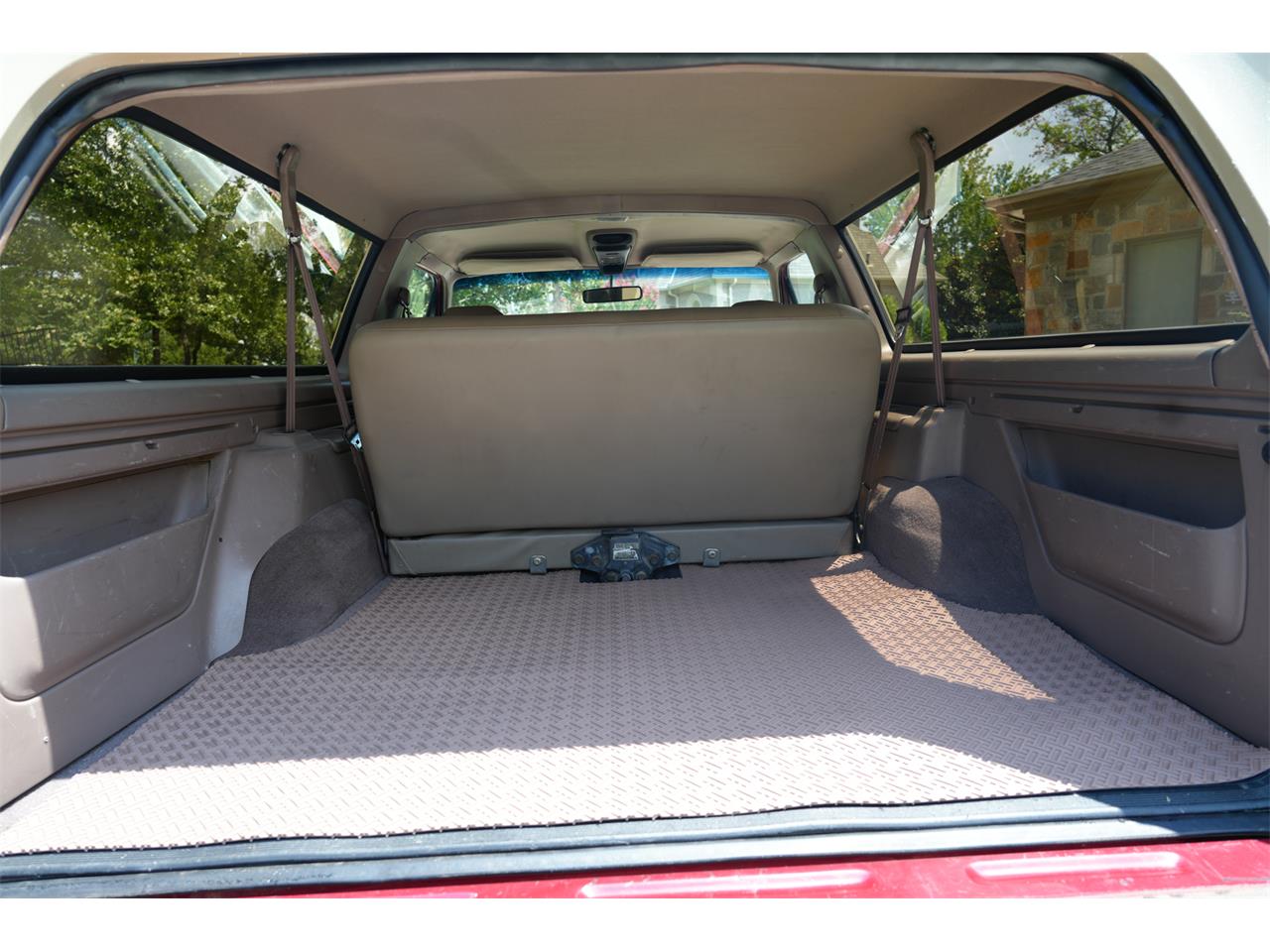 Ford-Bronco-1995-Red-Tan-6