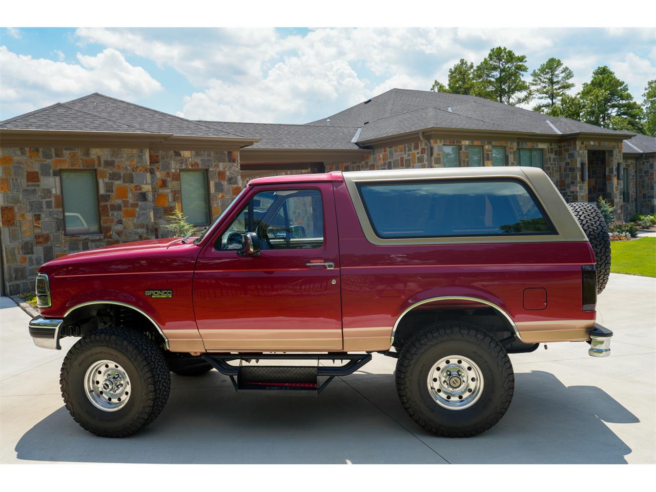 Ford-Bronco-1995-Red-Tan-7