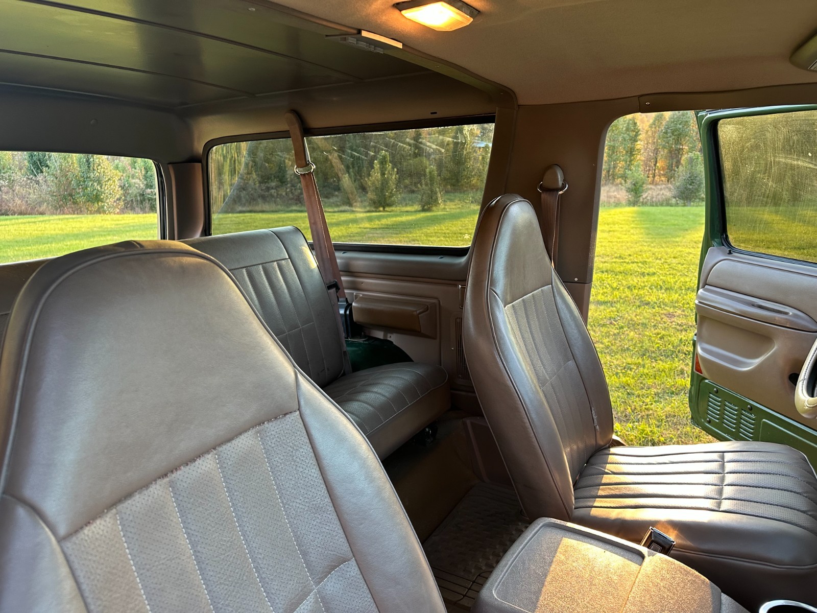 Ford-Bronco-1995-SUV-11