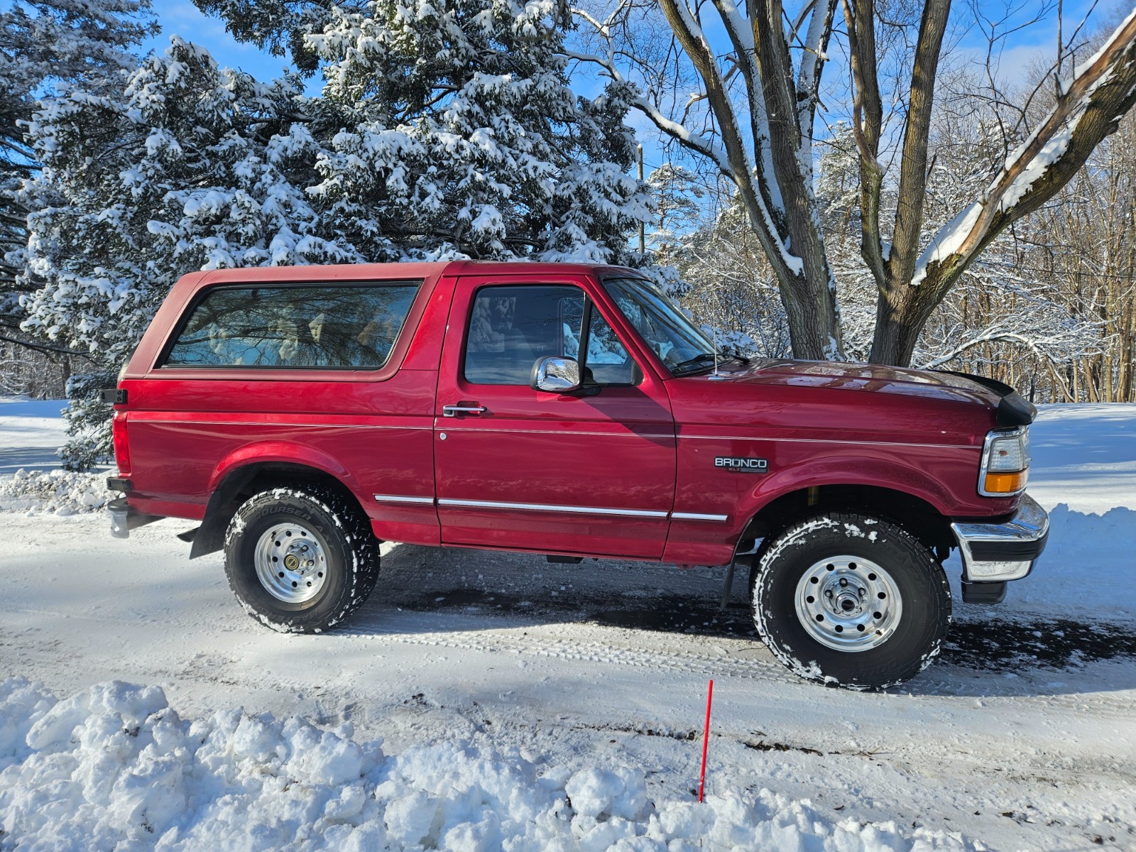Ford-Bronco-1995-SUV-2