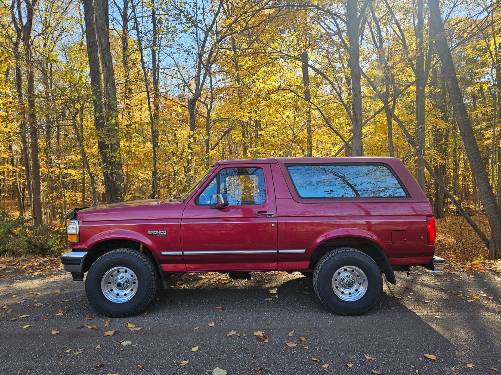 Ford-Bronco-1995-SUV-3