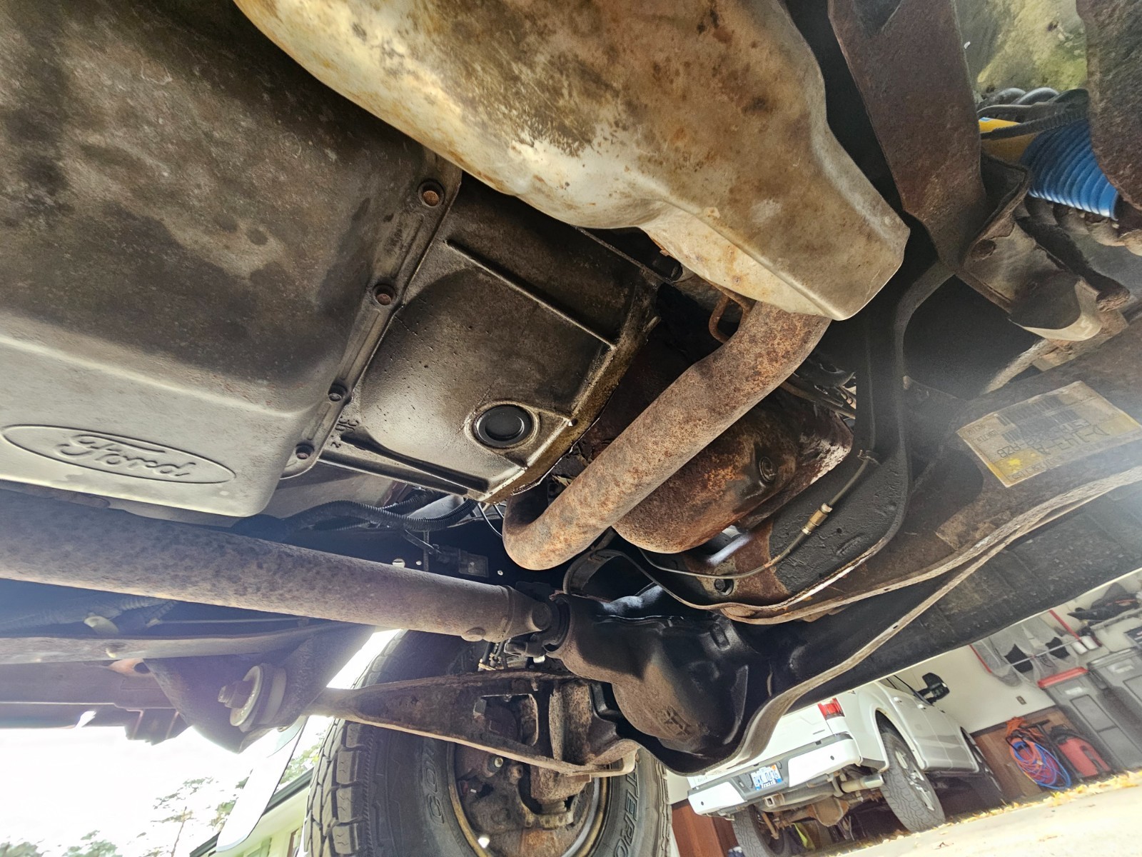 Ford-Bronco-1995-SUV-36