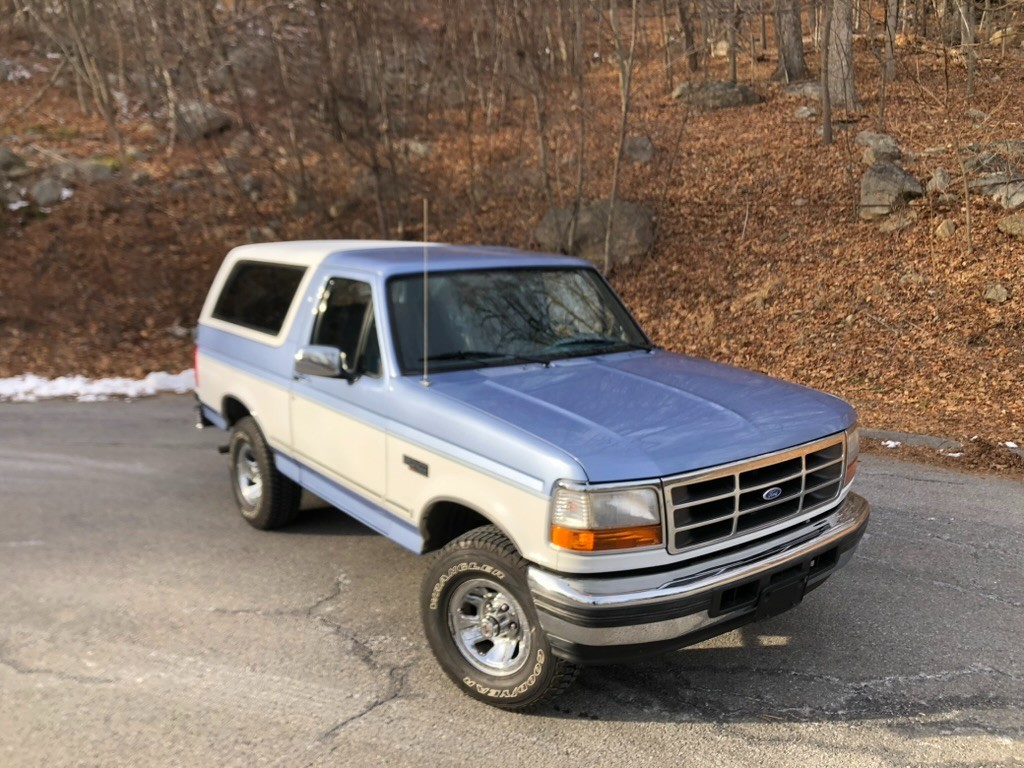 Ford-Bronco-1996-SUV-11