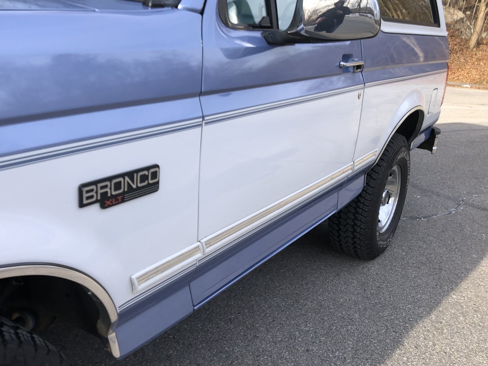Ford-Bronco-1996-SUV-13