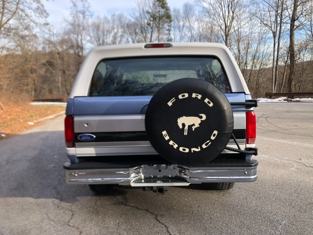 Ford-Bronco-1996-SUV-19