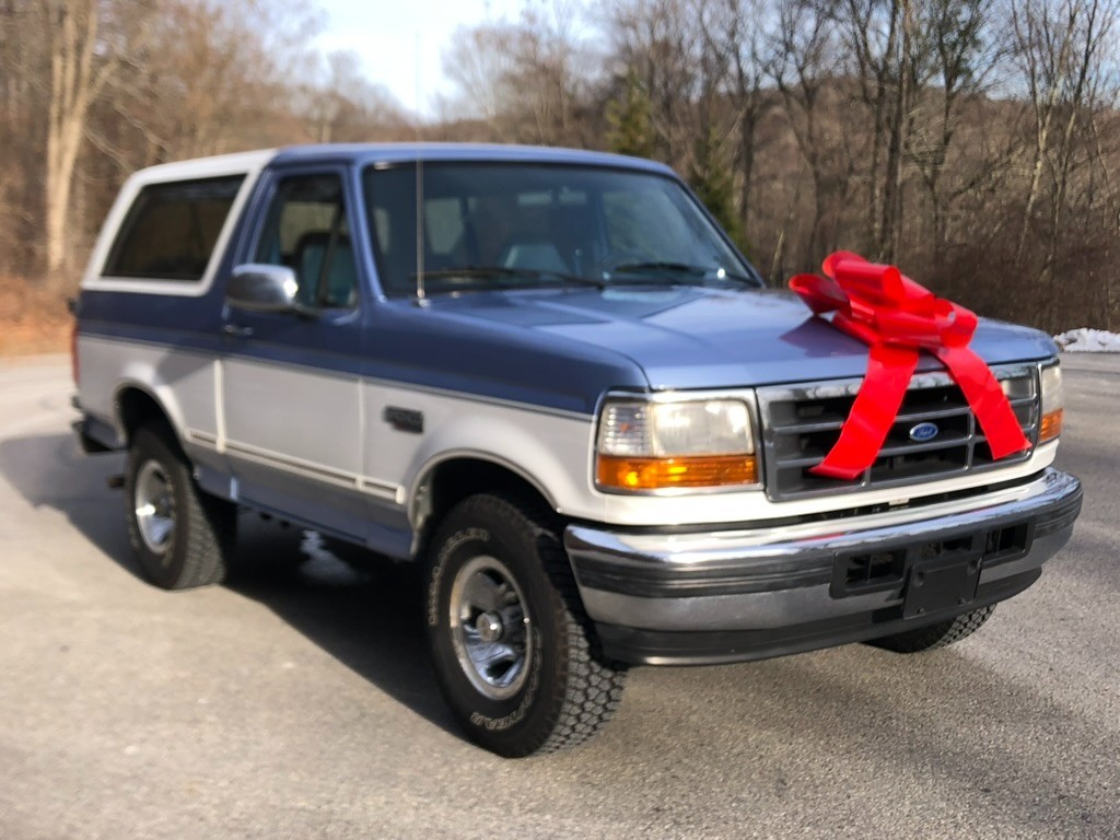 Ford-Bronco-1996-SUV-2