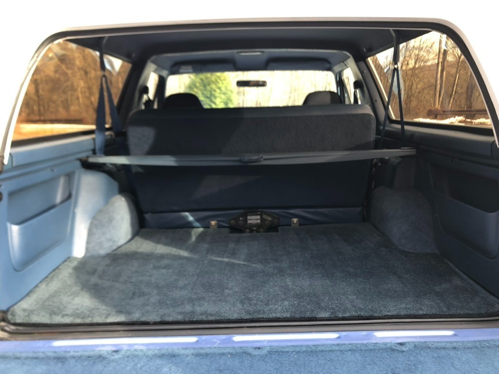 Ford-Bronco-1996-SUV-27